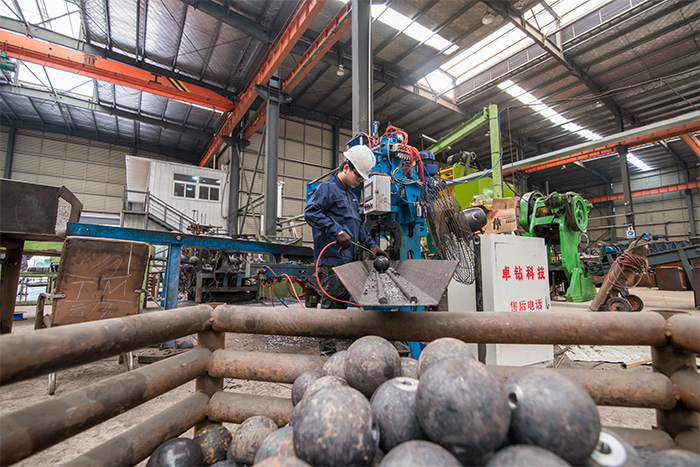 邛崃网架配件-螺栓球加工车间